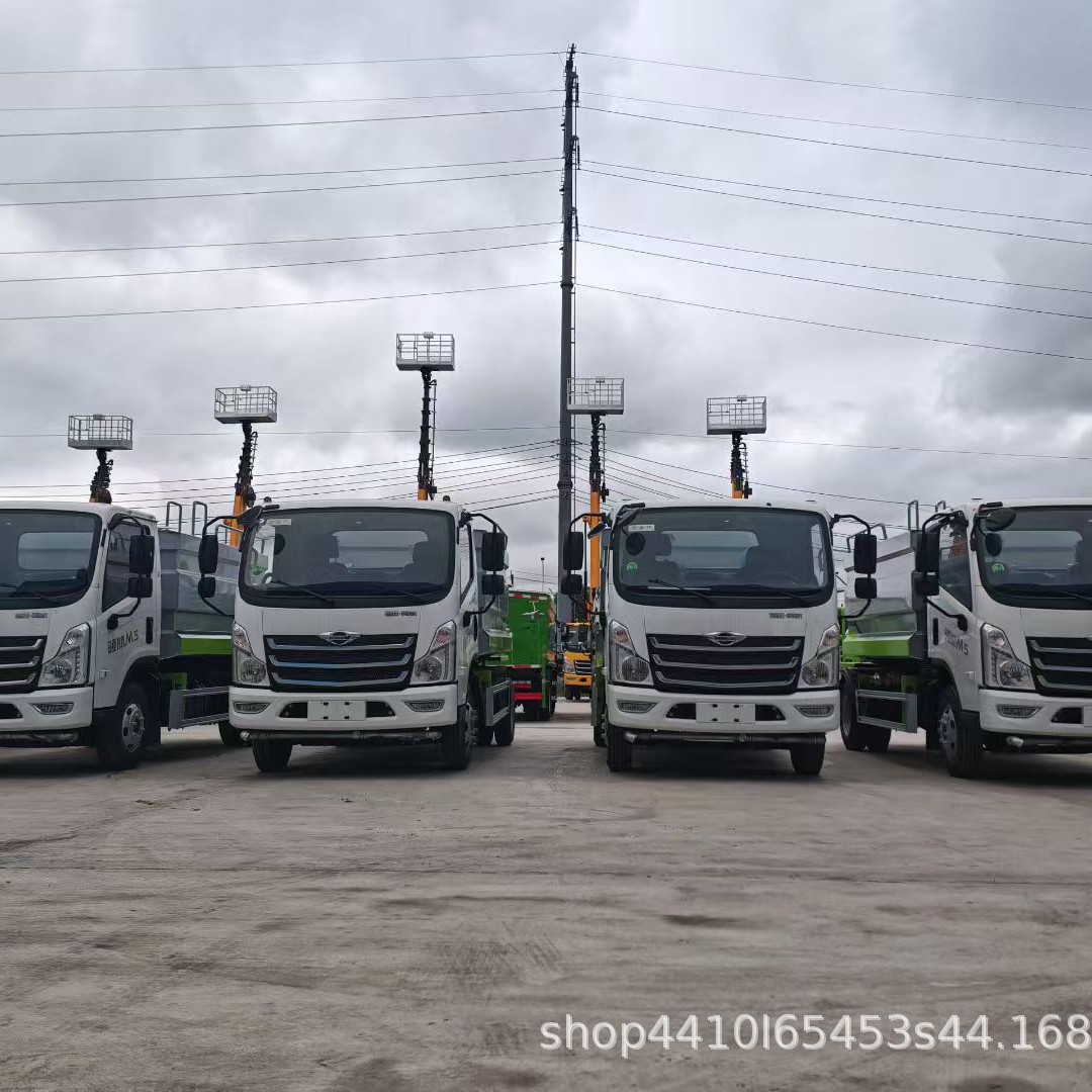 Qifang Blue Brand Source Manufacturer Direct Sales, Sprinkler Truck Wholesale Manufacturer, Door-To-Door Delivery with License Plate Included