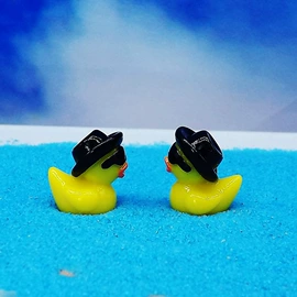 微景观;树脂工艺品;钥匙扣及钥匙扣配件