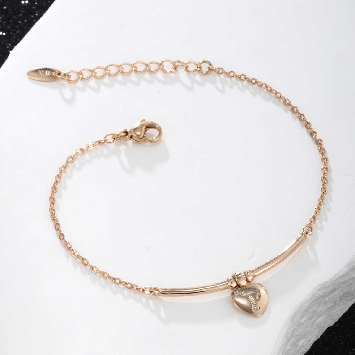 Xuping Europa y América de moda pequeña y exquisita letra de amor pulsera de moda femenina diseño de joyería de oro 18K al por mayor