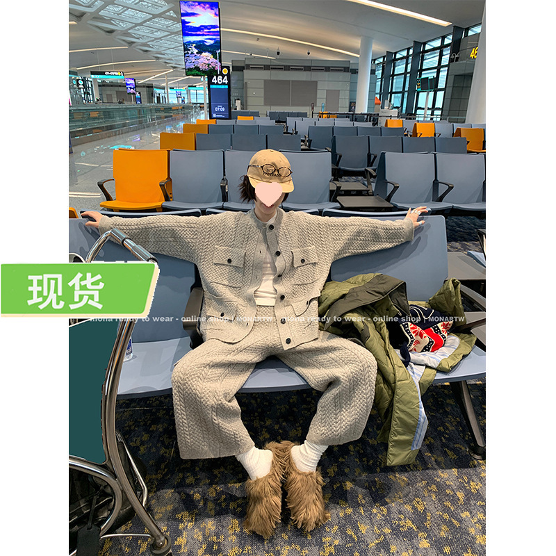 Mona 100 Wool High-End Outer Knitted Cardigan Jacket and Pants Suit for Small Women 2024 Autumn and Winter New Style Mona 100 Wool High-End Outer Knitted Cardigan Jacket and Pants Suit for Small Women 2024 Autumn and Winter New Style