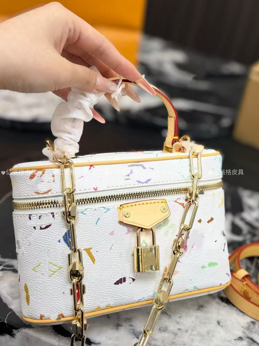 Cosmetic bag 19-12