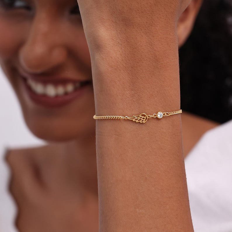 European and American Cross-Border Stainless Steel Light Luxury Angel Wing Twelve Birthstone Bracelet Guardian Angel Birthstone Cuban Bracelet European and American Cross-Border Stainless Steel Light Luxury Angel Wing Twelve Birthstone Bracelet Guardian Angel Birthstone Cuban Bracelet