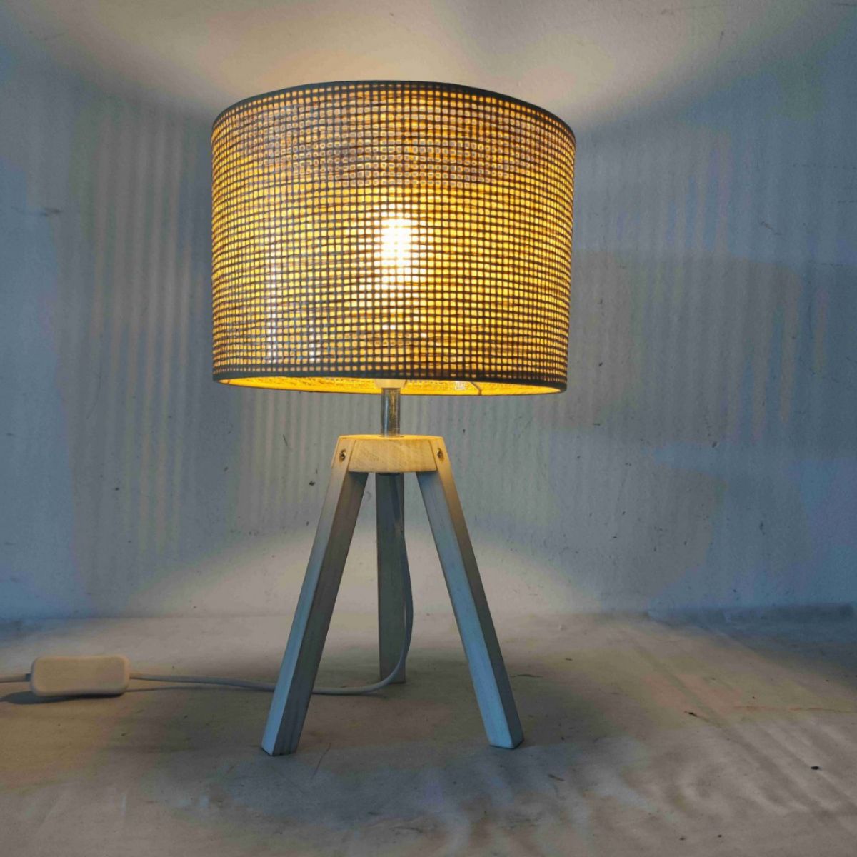 Transfronterizo nórdico ins ventana lámpara de escritorio led ojo de lectura dormitorio dormitorio residencial cabezal de cama madera lámpara de escritorio trenzada de paja