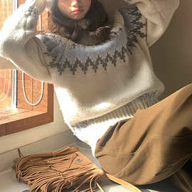 北欧画家羊毛撞色毛衣女秋冬新款慵懒风设计感上衣