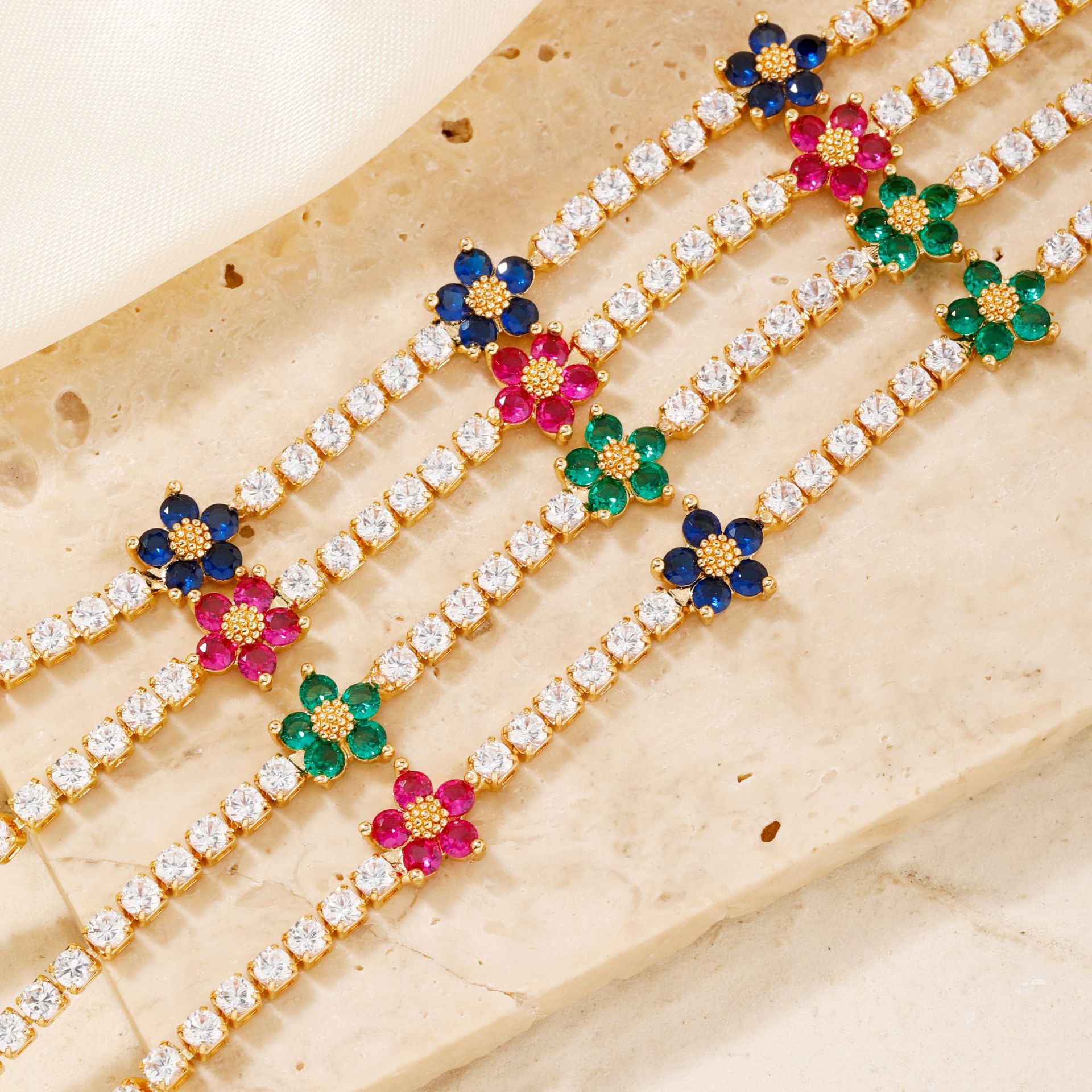 Bracelets Classification Wholesale Jewelry Sweet Flower Copper Tennis Chain Bracelets