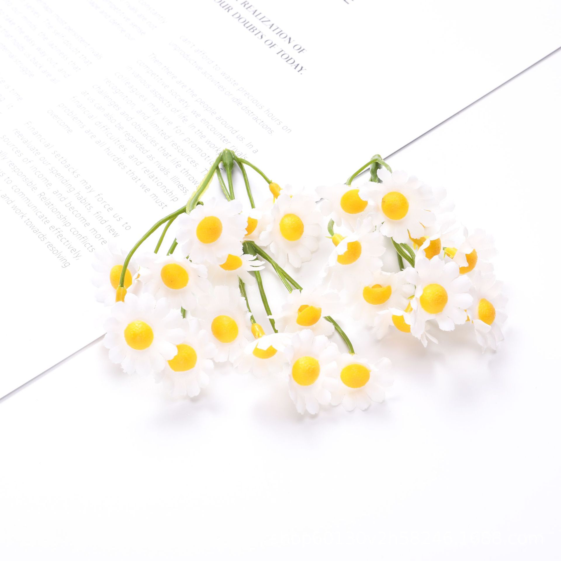 Simulación de flores de margarita de una sola pieza DIY material artesanal Mori material de tocado seda flor flor de simulación crisantemo flor falsa