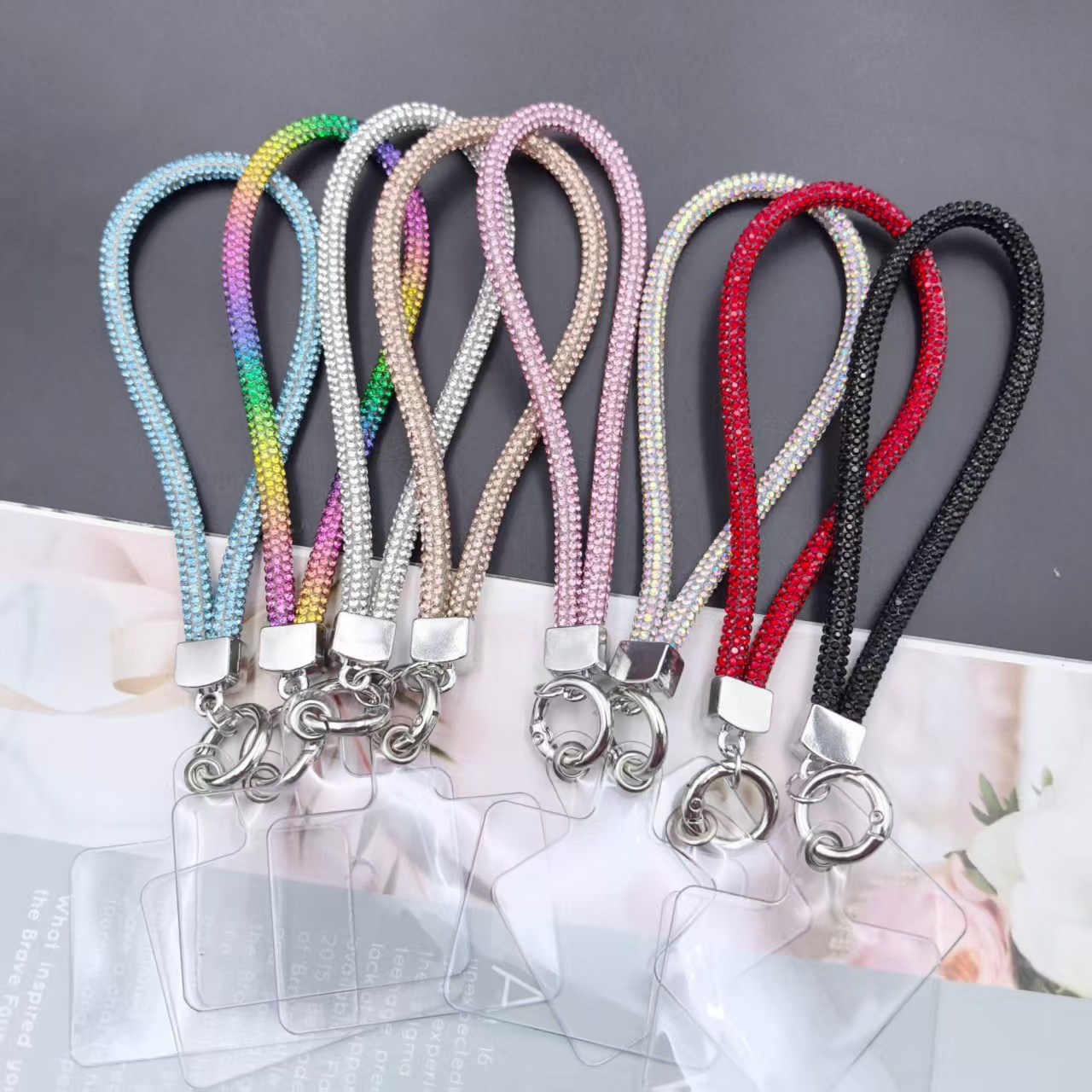 奢华镶钻手机挂绳d短款挂脖绳满钻短款手腕绳夹片式挂链结实防丢