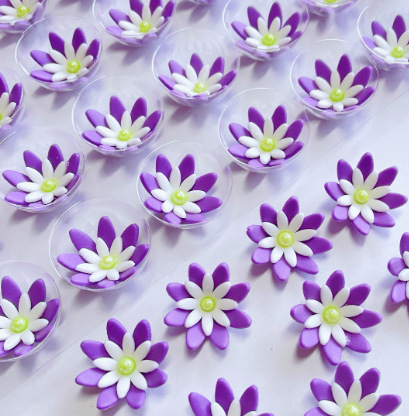 더블 레이어 2.8cm 보라색과 흰색 퐁당 꽃 80개