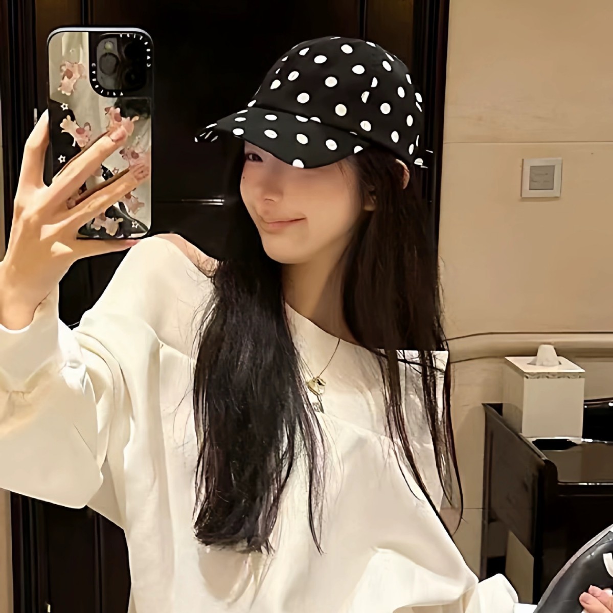 Coreano negro y blanco punto de onda sombrero de lengua de pato mujer sombrero de verano protector solar para mostrar la cara de la marea pequeña sombrero de béisbol casual
