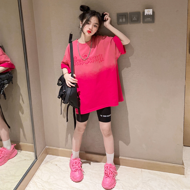아동과 소녀 패션 반팔 인쇄 세트 세련된 그라디언트 티셔츠 안티 러닝 상어 바지 패션 2