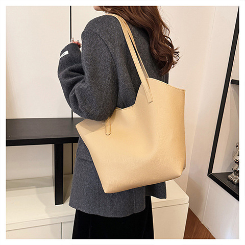 638g Weight Polyester Lining Material Magnetic Buckle Closure Type Double Shoulder Straps Strap Type Tote Bag Bags Type Casual, Daily, Shopping Occasion Pu Leather Material Solid Color Pattern All Seasons Season Women's Gender Classic Style Style Dumpling Shape Shape Women's Pu Leather Solid Color Classic Style Dumpling Shape Magnetic Buckle Tote Bag 4