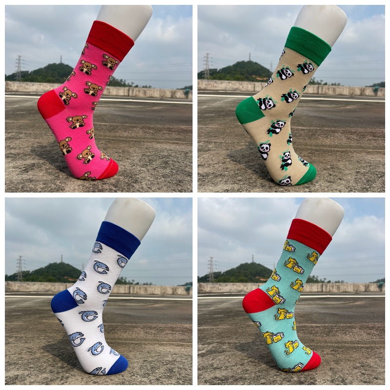 Men's and Women's Socks Trendy ins Cyber Celebrity Bear Cartoon Funny Cute Japanese Skateboard Spring and Autumn Couples Cotton Socks