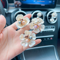 創意珍珠花朵車載香水香薰汽車內飾淡香氛女神車內出風口裝飾擺件