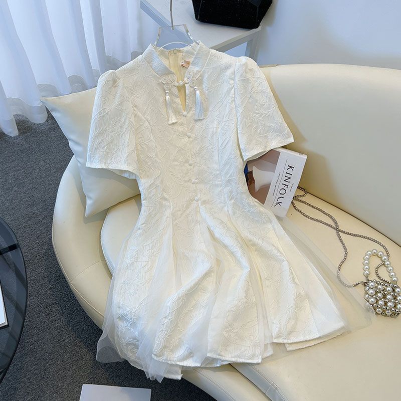2024年夏季新款改良式旗袍气质白色连衣裙女装设计感小众短裙潮流