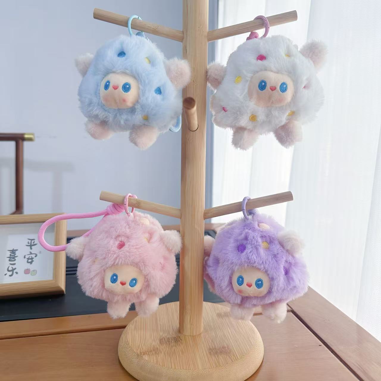 Cuatro pulgadas muñeca de peluche pequeño colgante muñeca llavero muñeca mochila colgante juguete de peluche regalo