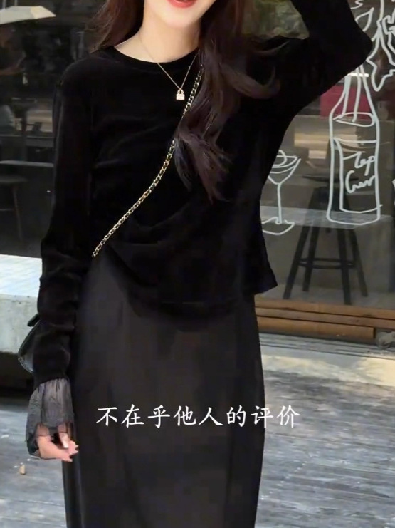 2025年秋季胖MM丝绒圆领喇叭袖刺绣蕾丝拼接袖口长袖时尚打底衫女|undefined