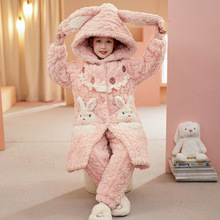 ��ͯ˯��Ůͯ�������ӊA���\�ӽq��ͨС����˯��ԡ�۱�ů���b