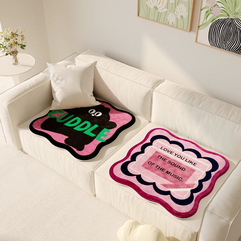 검은 색과 검은 색 [왼쪽]]