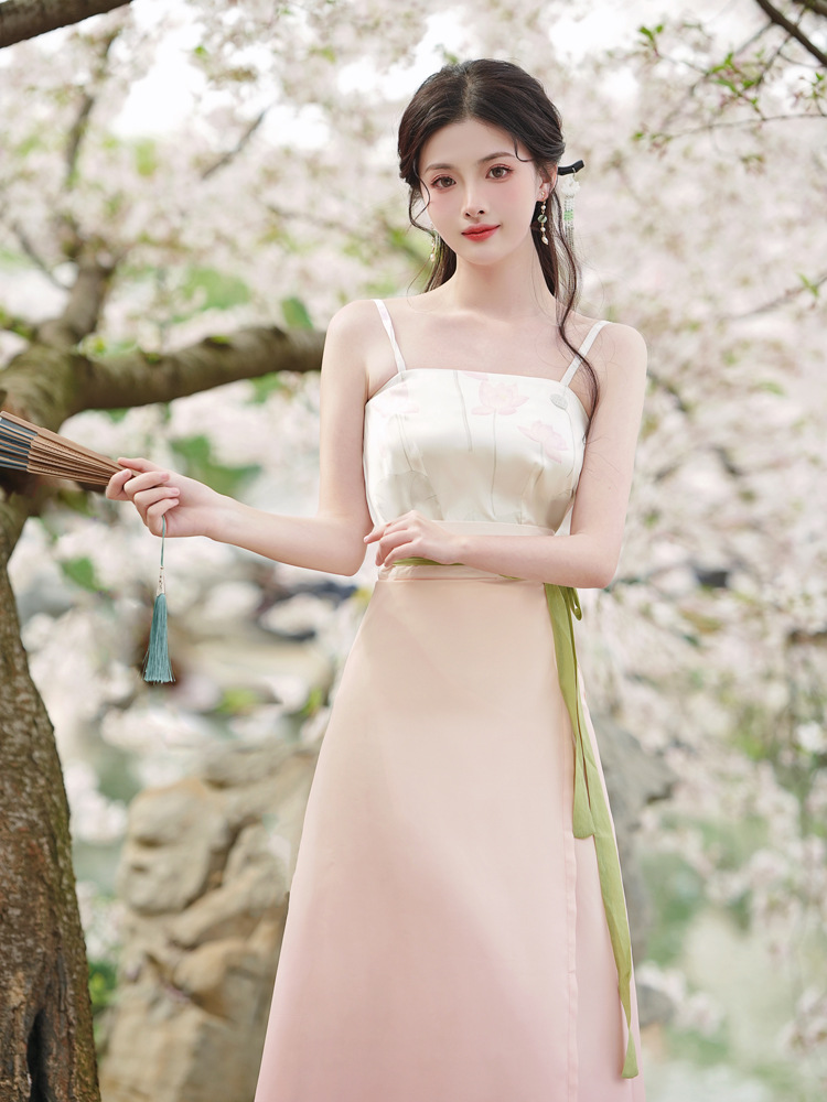 新中式复古国风汉元素汉服渐变三件套气质古韵吊带衫长裙开衫套装