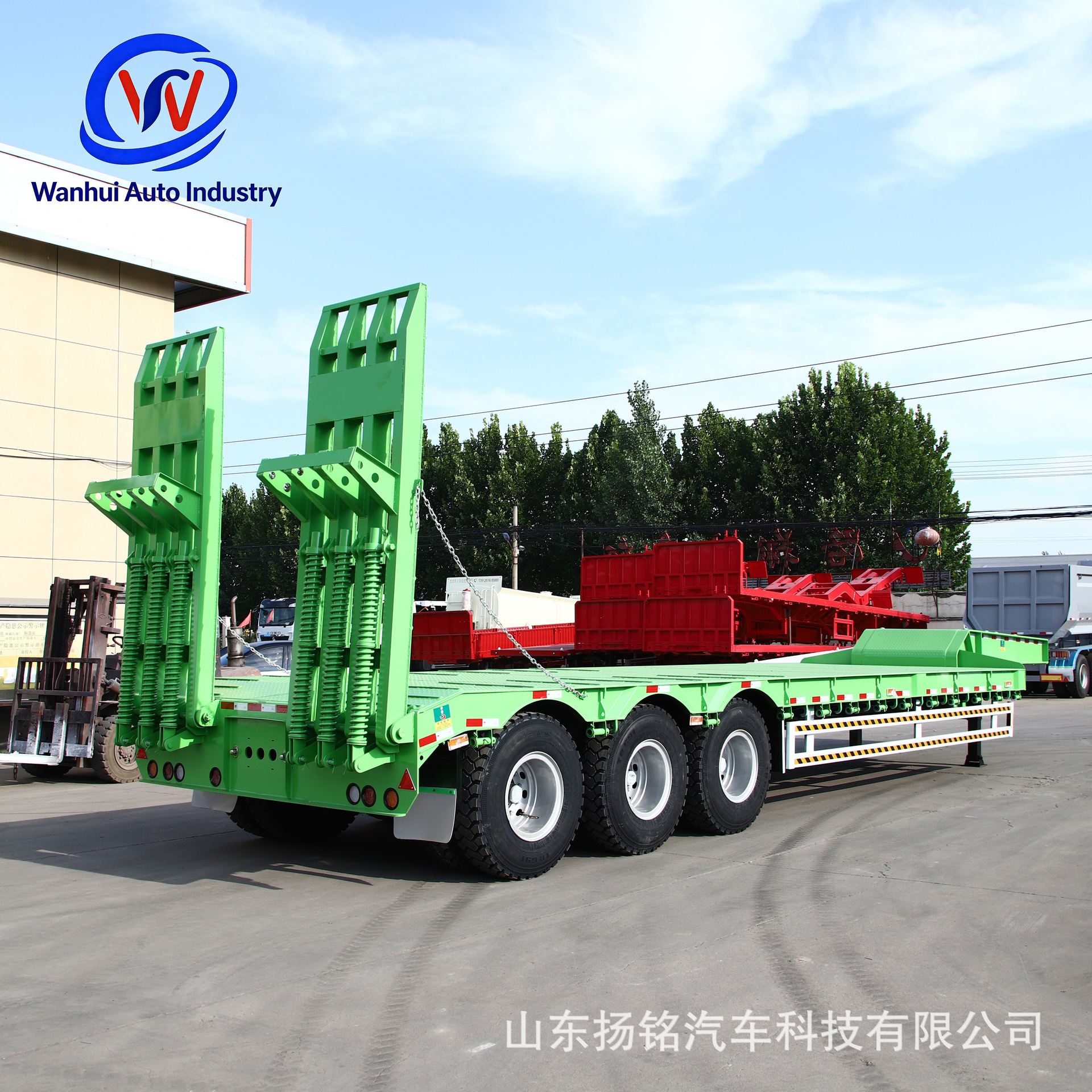 Heavy-Duty Engineering Equipment Transport Semi-Trailer with Reinforced Ladder, Suitable for Loaders, Excavators, Trailers, Etc., Supports Export
