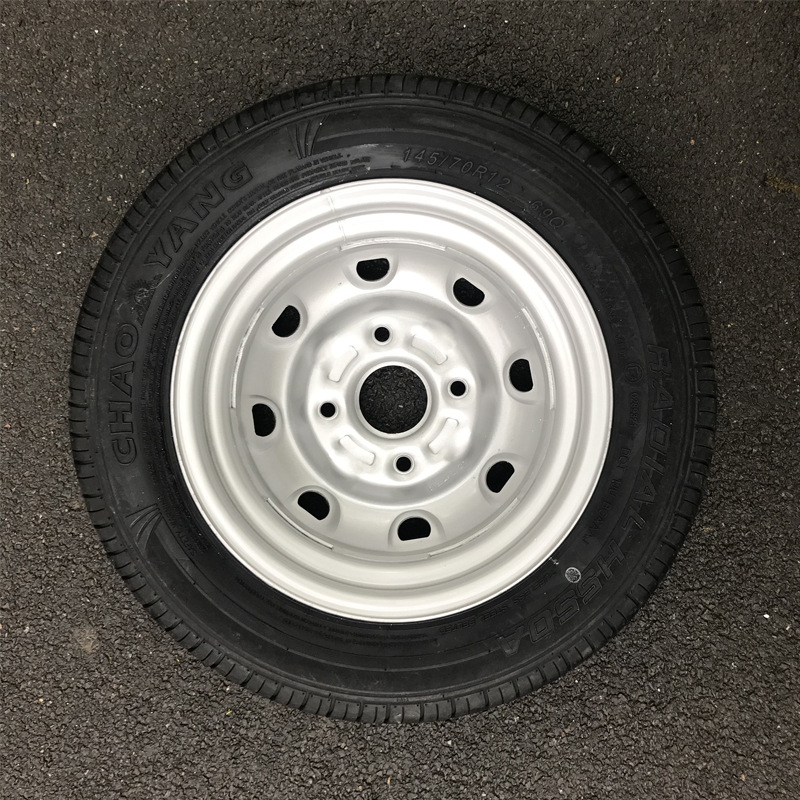 Tire 145/70R12 135/70R12 15570R12 Electric Car Sedan Vacuum Outer Tire Wholesale
