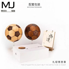 クリエイティブな手作りルバン木製ほぞ足木製サッカーファン装飾品工芸品村スーパー周辺お土産無垢材