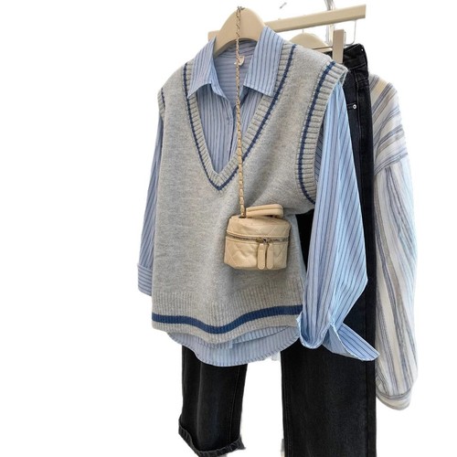 KANING Korean Style V-Neck Colorblock Knit Cardigan for Women 2025 Early Autumn Layering Cardigan Sweatshirt Backless Outerwear