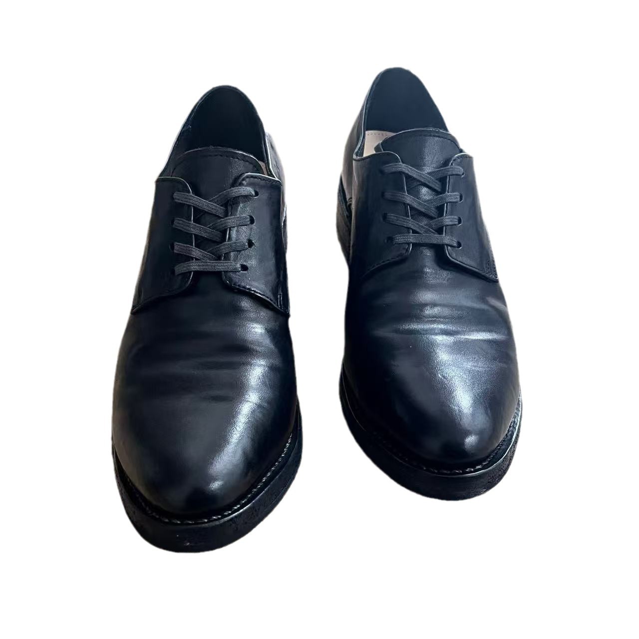 말 가죽 틈새 유피 주름 뾰족한 발가락 가죽 신발 남성 세척 더비 신발 유행 가죽 신발 블랙