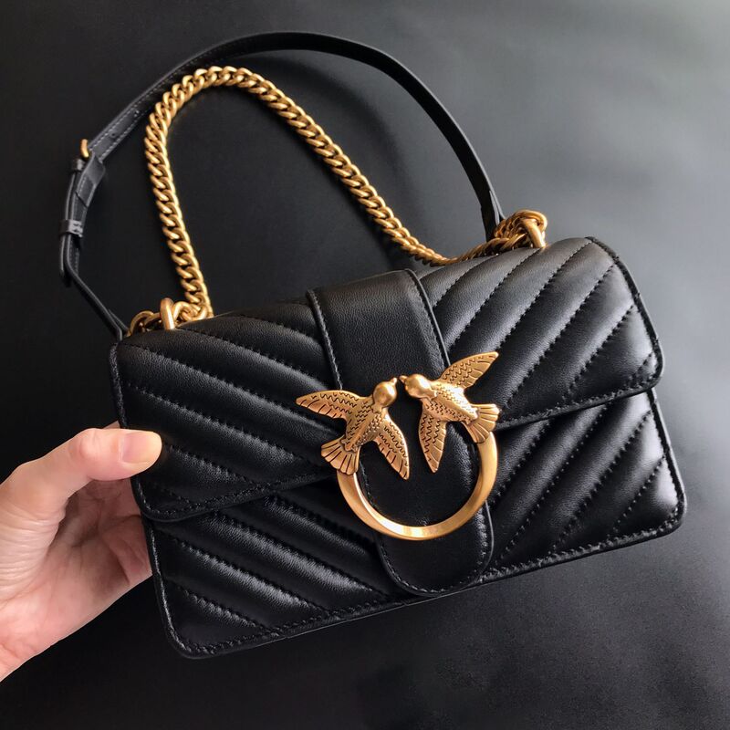 2023 New V Pattern Sheepskin One Shoulder Underarm Shoulder Women's Bag Twill Chain Dropshipping 2023 New V Pattern Sheepskin One Shoulder Underarm Shoulder Women's Bag Twill Chain Dropshipping