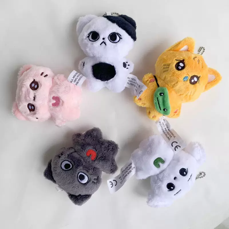 Plush Cat Keychain Mini Doll, Soft Cute Accessory — Gray, 28 g
