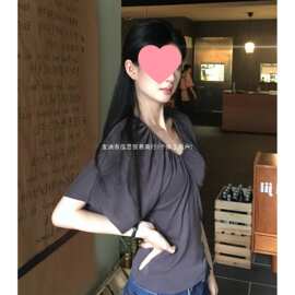 韩系褶皱v领短袖t恤女夏季深灰色复古纯欲气质宽松显瘦蝙蝠袖上衣
