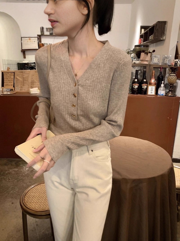 法式V领小香风针织衫女内搭2025春秋新款小众毛衣长袖打底衫上衣|undefined