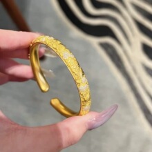 ɳ�𻨽z���໨���J�����CŮ������_���֭h�Y������ò���ɫ