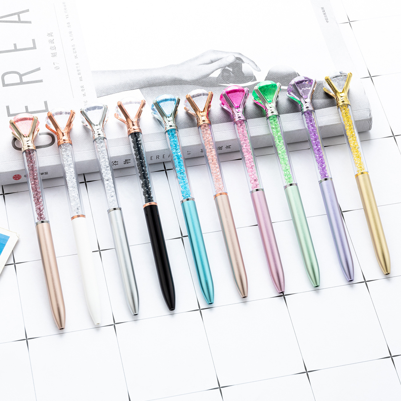 In-Stock New Plastic Ballpoint Pens Wholesale with Logo Printing, Creative Large Diamond Advertising Gift Pens, Office Oil-Based Pens