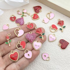 混30个新款多彩玫瑰花镂空爱心滴油合金吊坠挂件diy饰品钥匙配件