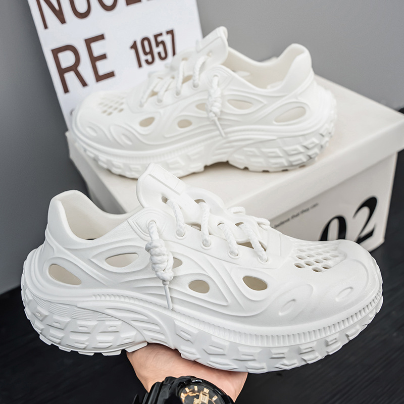 Sandalias de fondo de neumático para hombre verano nuevo estilo exterior antideslizante juvenil deportes al aire libre suela gruesa zapatos de playa resistentes al desgaste al por mayor