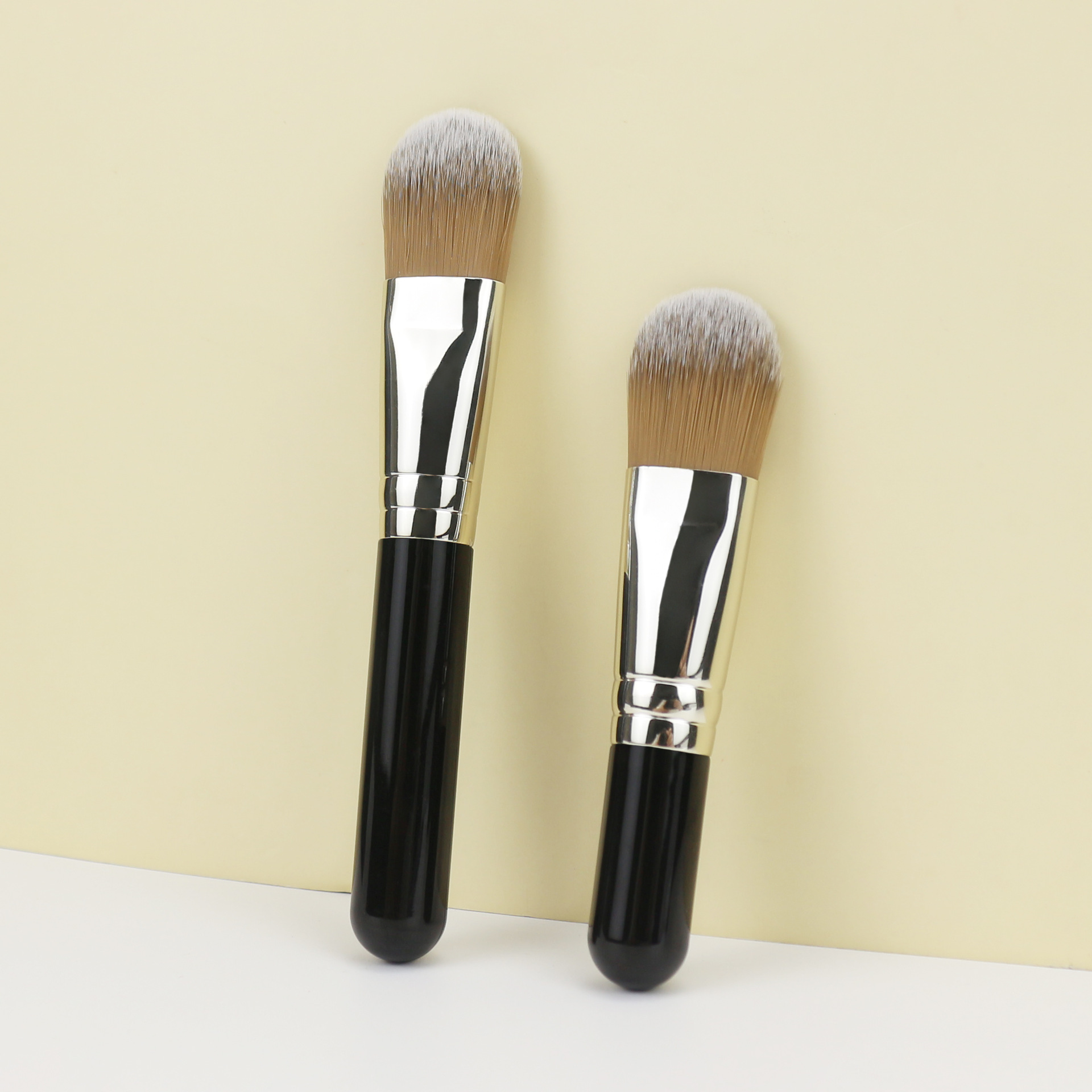 El mismo maestro Mao portátil de polvo de alto brillo cepillo base de máscara de belleza negra cepillo de máscara de lengua suave