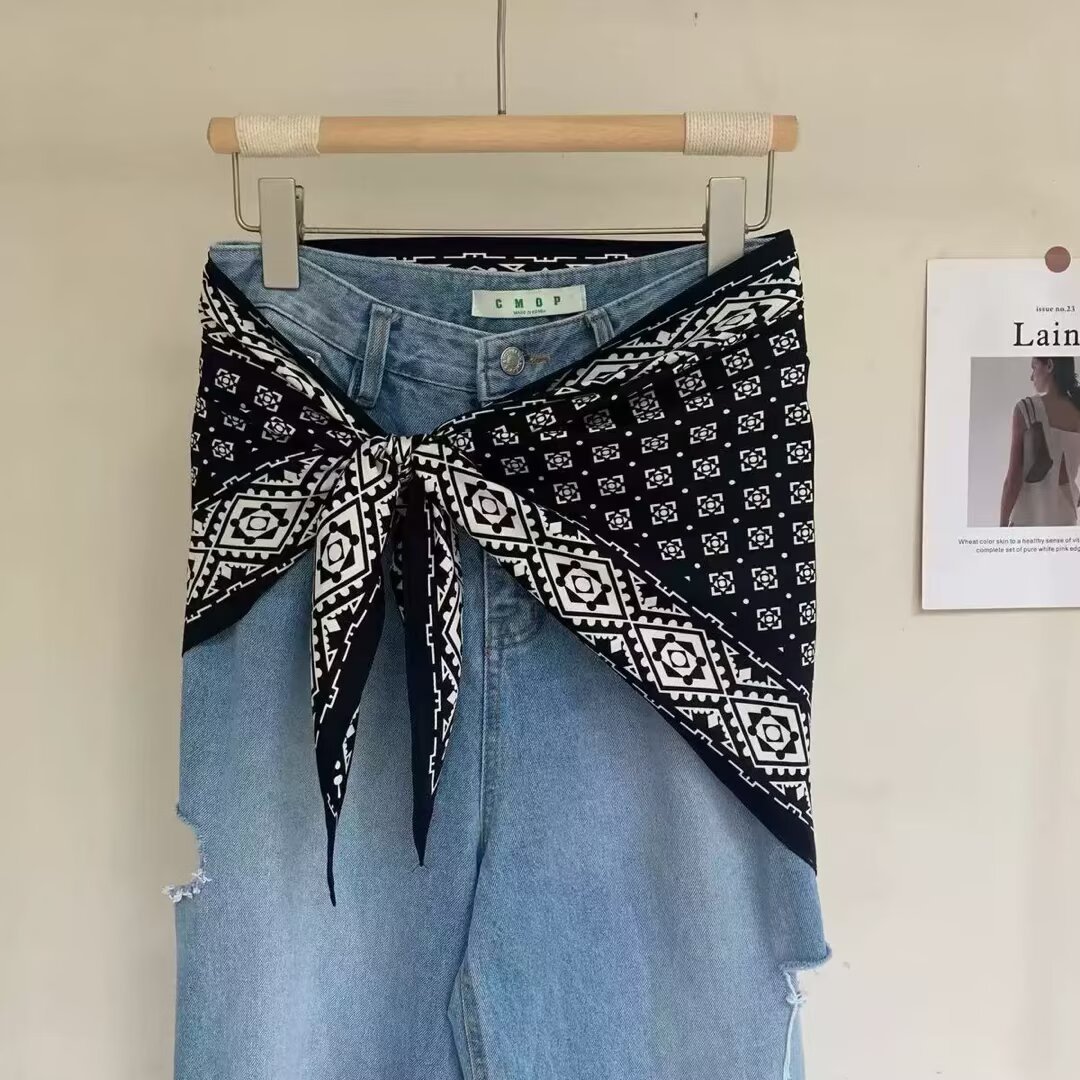 Spring New Style Black Paisley Large Triangle Scarf, Summer Sun Protection Headscarf, Warm Neck Protection Silk Scarf, Hip Scarf, Silk Scarf