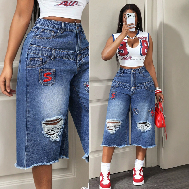 Women's European and American style ripped raw hem cropped wide-leg jeans with embroidered patch pockets, distressed wash, high-waisted, loose fit
