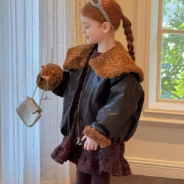 童连衣裙;童裤;童毛衣