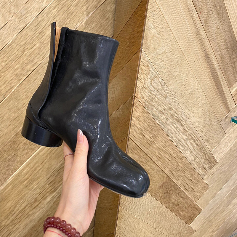 Sheepskin Version ~ New Autumn and Winter 2025 Split-Toe Low-Heeled Pig Trotter Chelsea Boots for Women, Versatile Boots and Short Boots