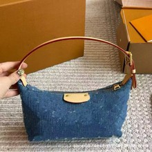 ϻŮPleatyRayeйҸ°ţԪӰiۆμб