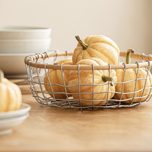 铁丝藤编编织收纳筐铁艺零食面包水果储物篮客厅用置物框镀锌蔬菜