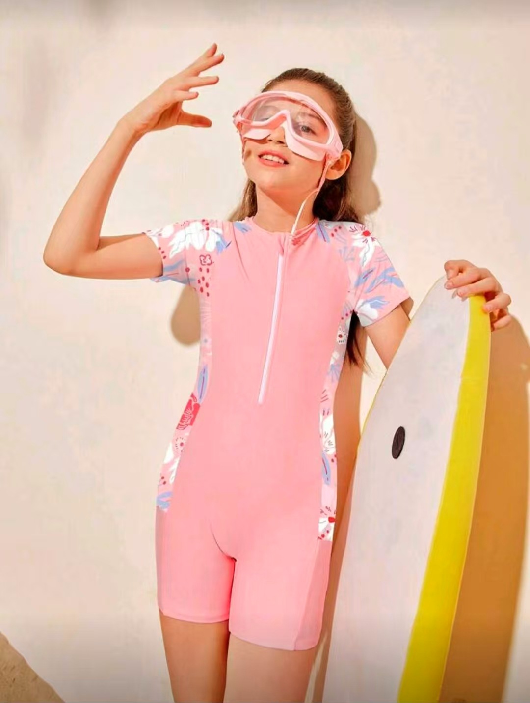 Kurzarm Kinderbadeanzug Mit Sonnenschutz Für Sportliche Kinder_voghion.com