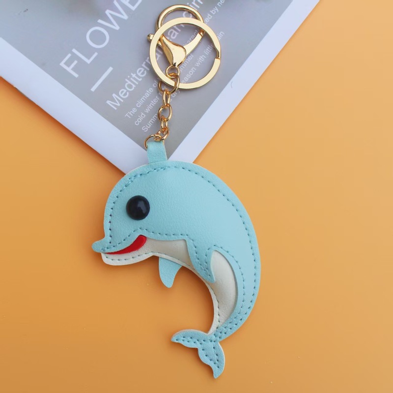 漫画革海洋動物キーホルダーファッションクリエイティブクジラカピバラ絶妙なカーアクセサリーバックパックペンダント|undefined