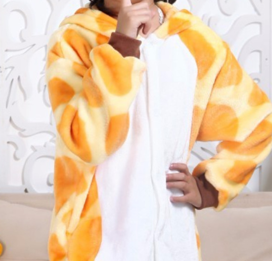 Pijamas transfronterizos al por mayor de fábrica Labubu pijamas femeninos de una sola pieza de dibujos animados pijamas de animales de franela Capibala