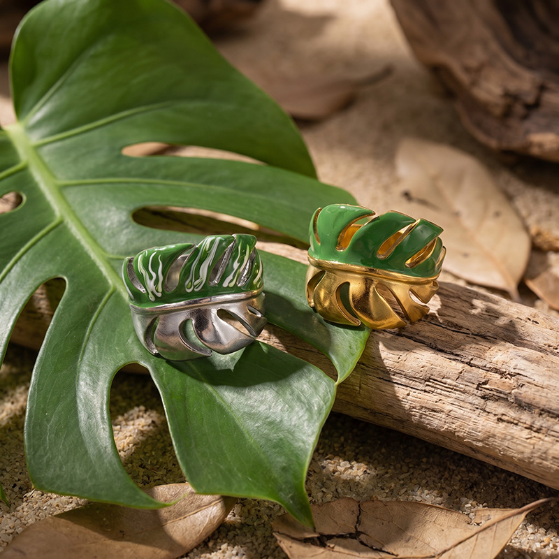 TENA Europa y los Estados Unidos de moda transfronteriza verde goteo de hojas de aceite anillo de modelado nicho de alta calidad no se desvanece joyería al por mayor