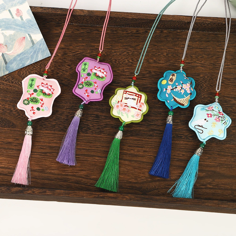 Культурные и творческие саше, украшенные кистами, вышитые саше