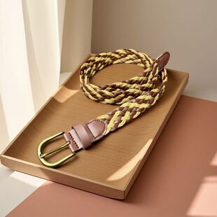 �F؛�¿�͹�Ůʿ�黨�pɫ���������n���ļ��B��ȹ�b�ѝ����Ƥ��