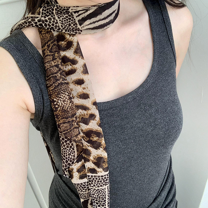 Bufandas de seda larga mujer sensación de diseño versátil con decoración bufandas de cuello de chiffón bufandas de correa de cabello bufandas de seda al por mayor